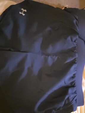 Under Armour Navy Blue Performance Shorts with Logo. Small NWT